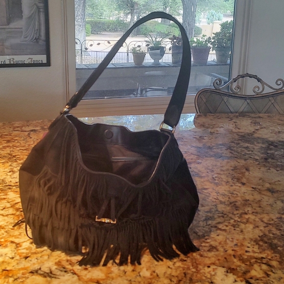 Calvin Klein black "leather" fringed shoulder bag preowned good cond inside out. - Picture 15 of 16